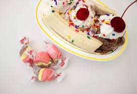 Taffy Town Banana Split 2.5 Pound Bag Individually Wrapped Bulk