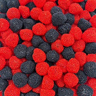 Brazilian Crunchy Gummy Drops Raspberry Blackberry Red Black 5.5 lb