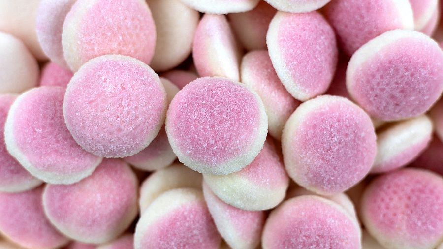 Frisia Swedish Strawberry Dream Pink & White Puff 6.6 lb